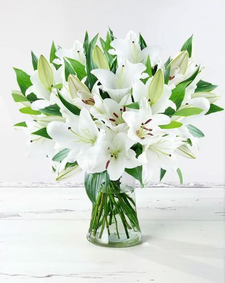 Oriental Lily Bouquet in a Vase