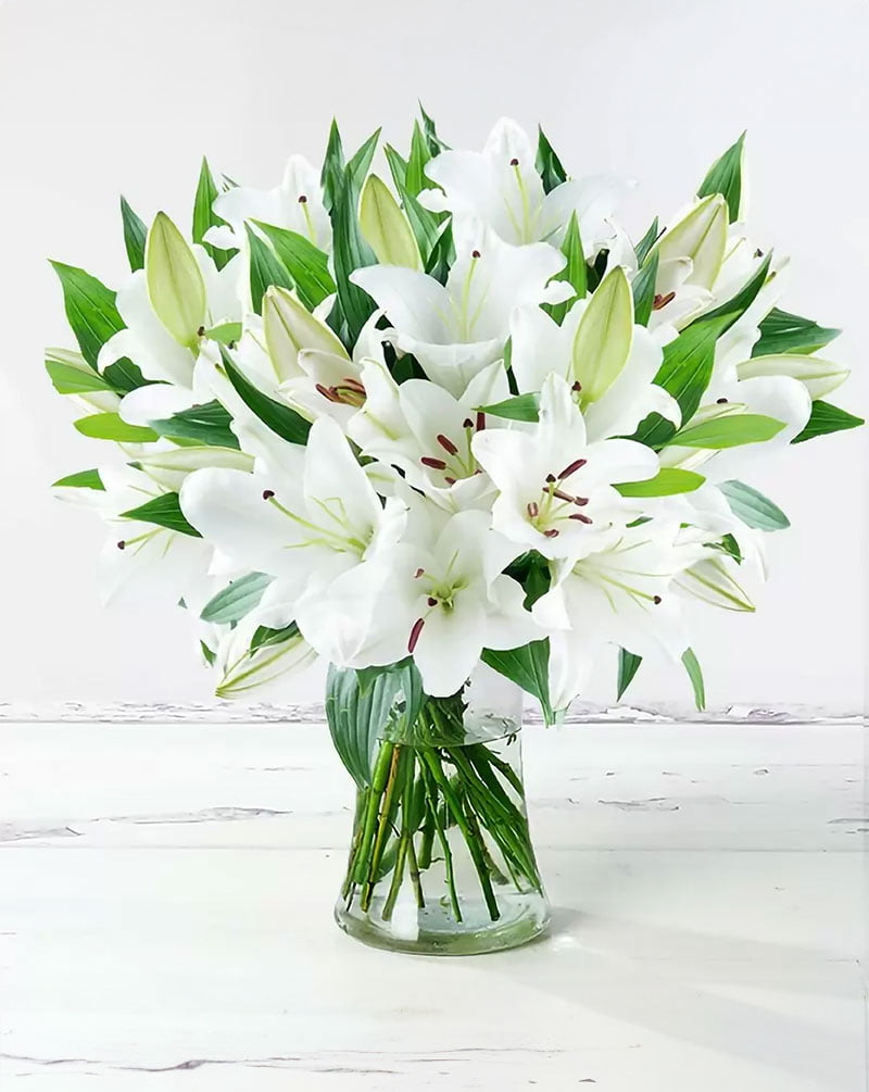 Oriental Lily Bouquet In A Vase