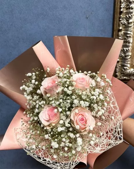 Pink Roses and Baby's Breath Bouquet