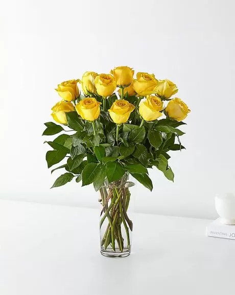 12 Yellow Roses in Vase