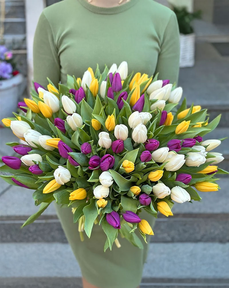 Large Mix Color Tulips Bouquet