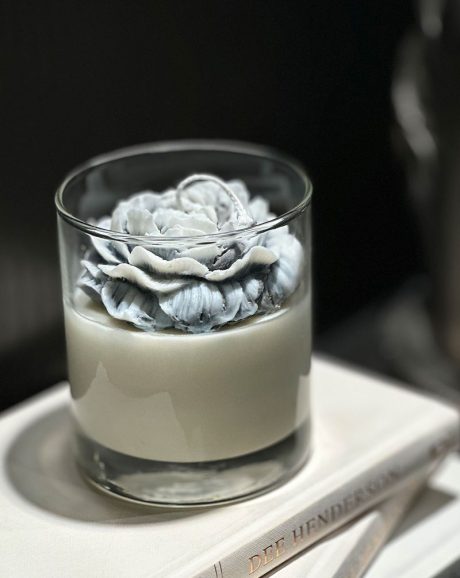 Making Dream Crystal Peony Candle