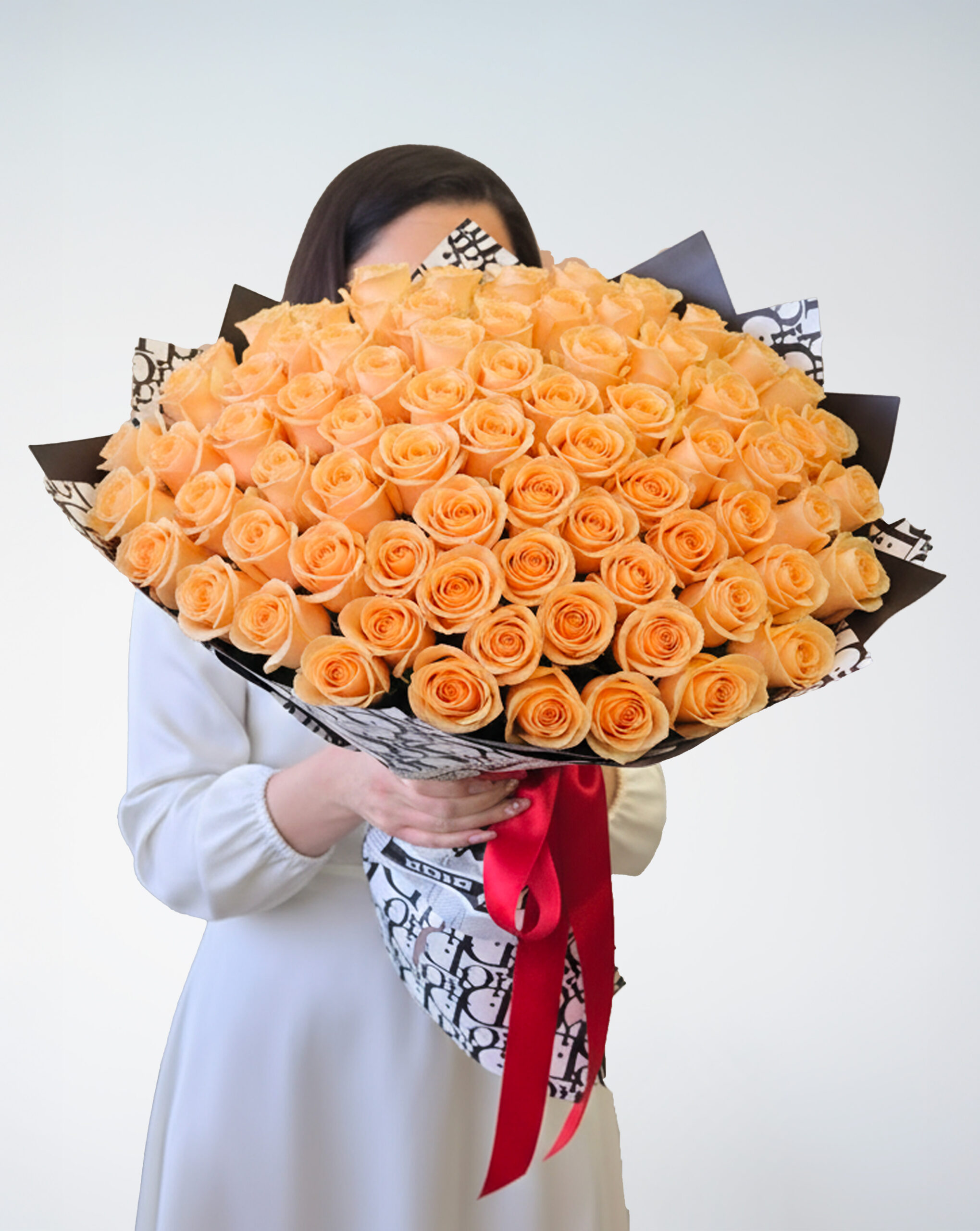 100 Peach Roses Bouquet