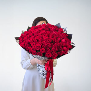 100 premium red roses bouquet