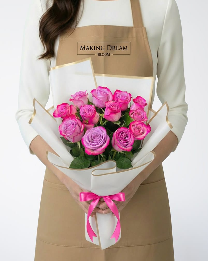 12 Lavender Roses Bouquet