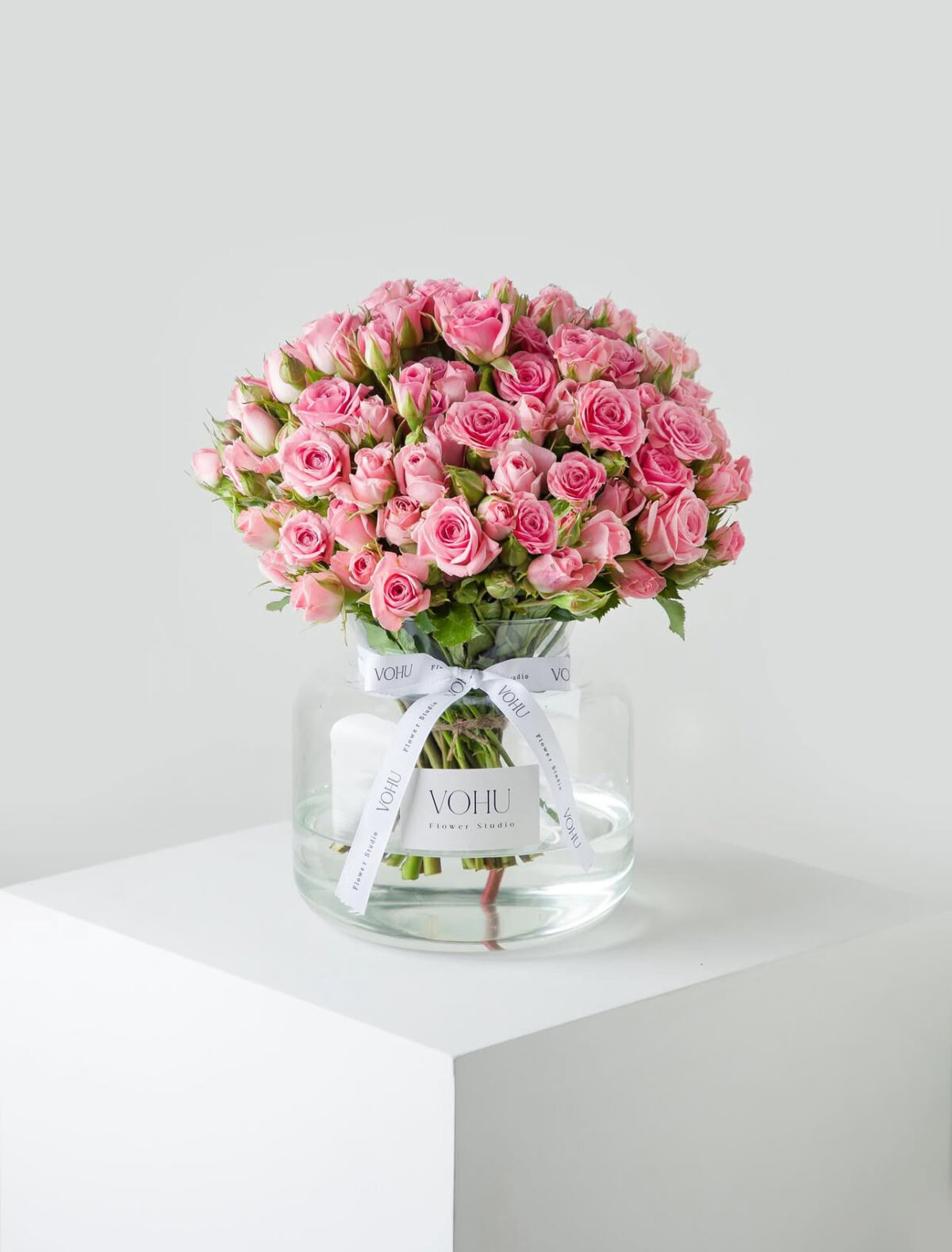 Light Color Spray Rose Arrangement - Image 1