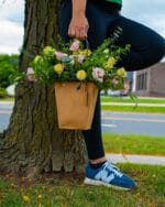 Innocent Kiss Craft Arrangement - Image 2