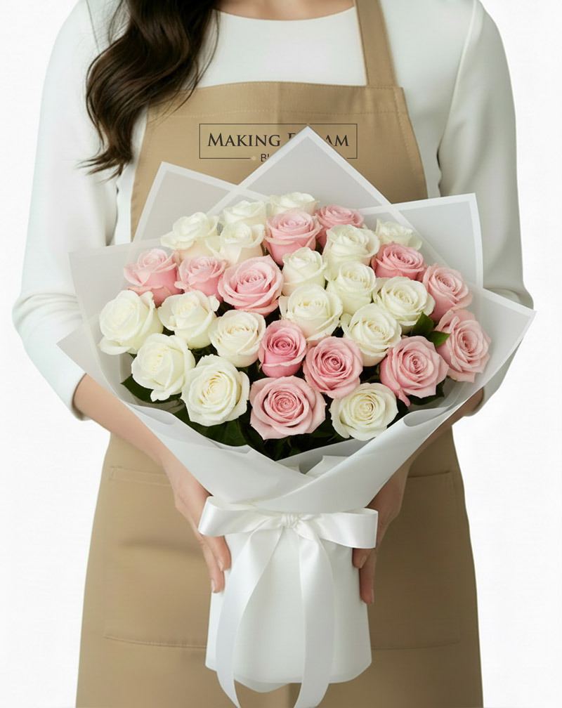 24 White and Pink Roses Bouquet